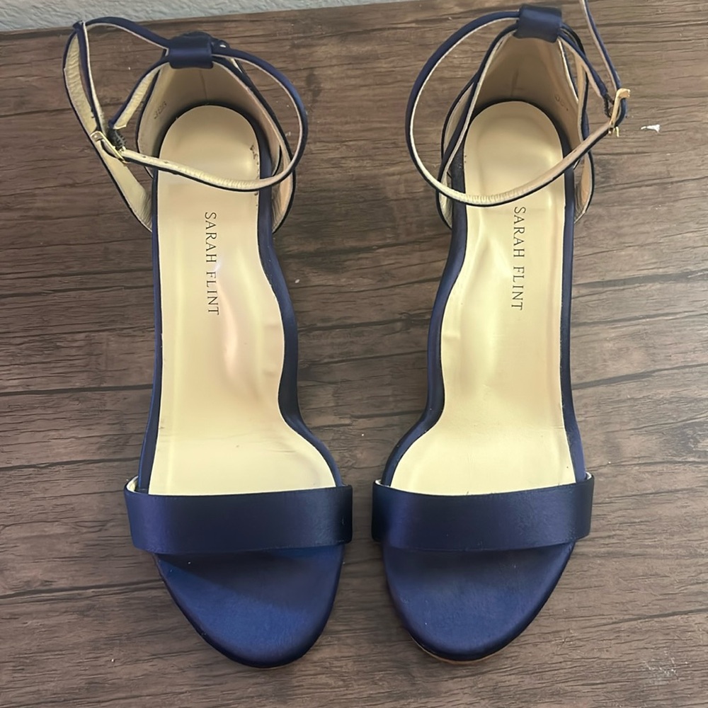 Like New! Sarah Flint Perfect Block Sandal 60 in navy and goldenrod satin!